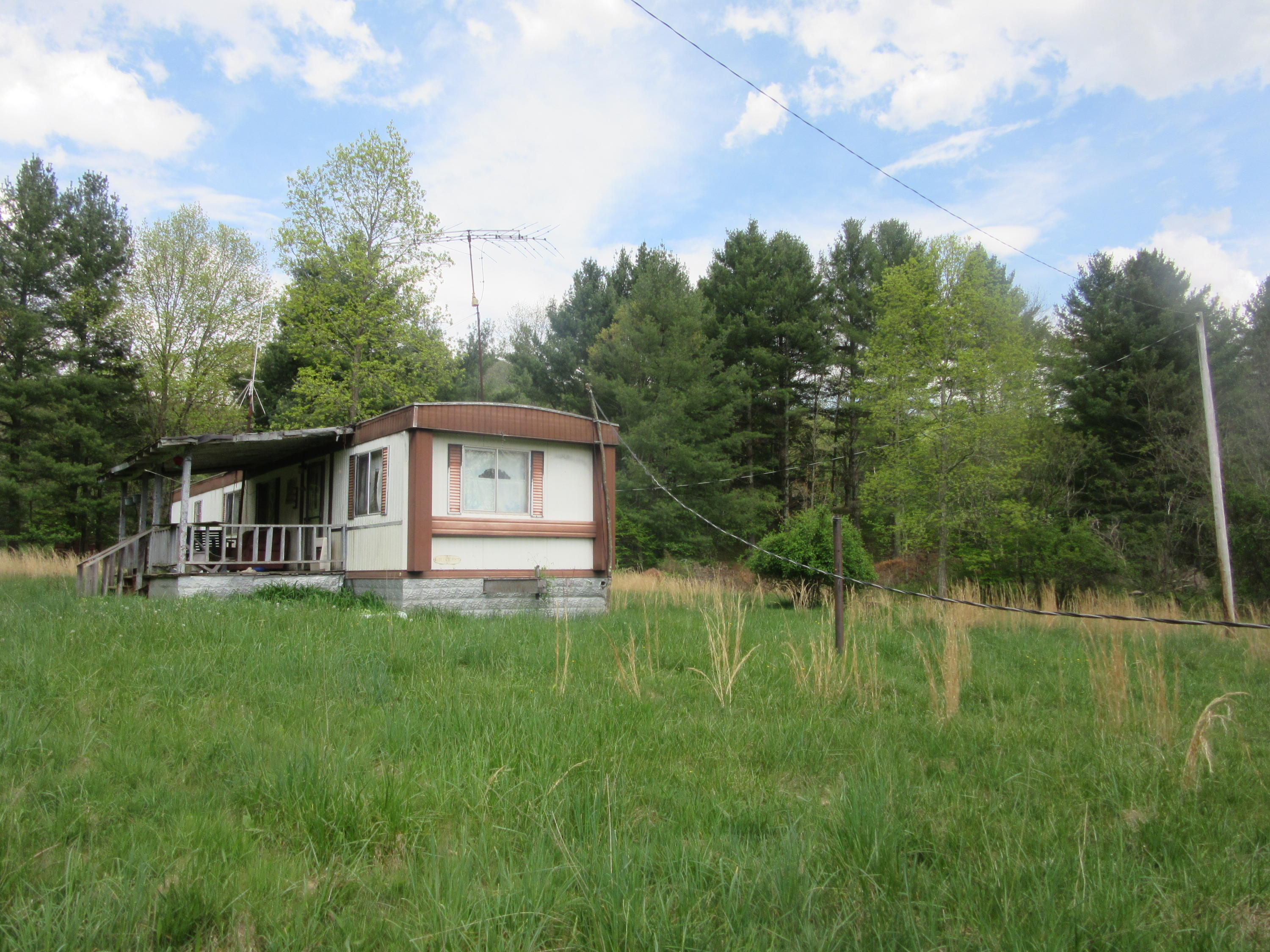 1200 Rockcliff Road Crawley, WV 24931 - Photo 3 of 7 Gallery Image 3