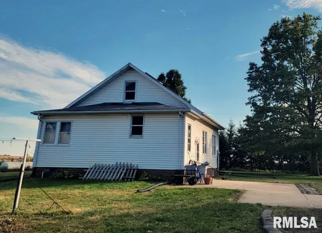 $114,900 | 593 Knox Road 2000 North, Wataga, IL 61488