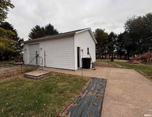 $109,900 | 593 Knox Road 2000 North, Wataga, IL 61488