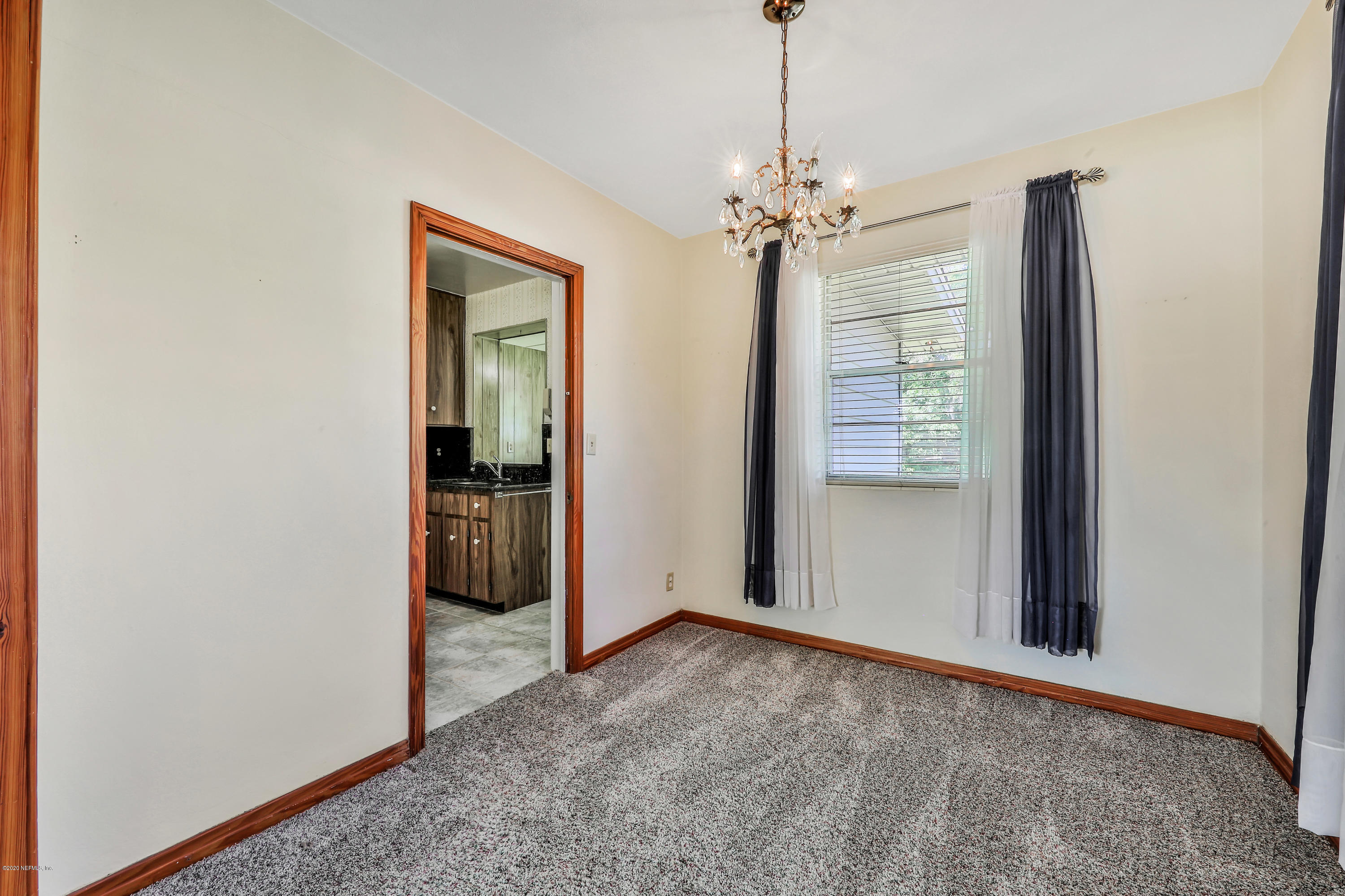 528 Aiken Road Jacksonville, FL 32216 - Photo 8 of 22 1R4A3761
