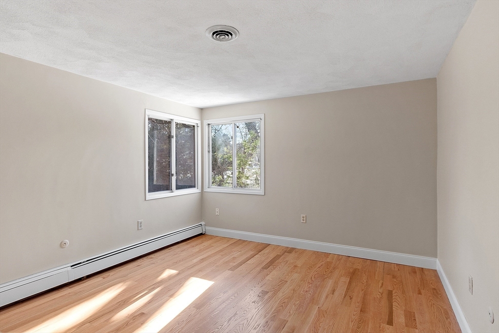 21 Leonard Road Framingham, MA 01701 - Photo 18 of 42