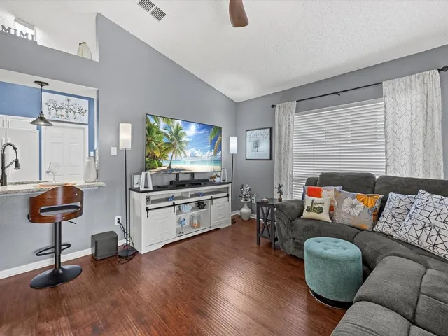 $299,990 | 4130 Capland Avenue, Clermont, FL 34711