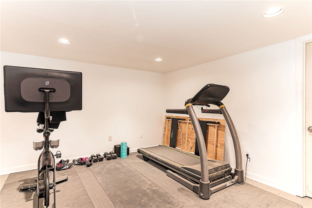 19 Crestview Drive, Unit C Westerly, RI 02891 - Photo 27 of 34