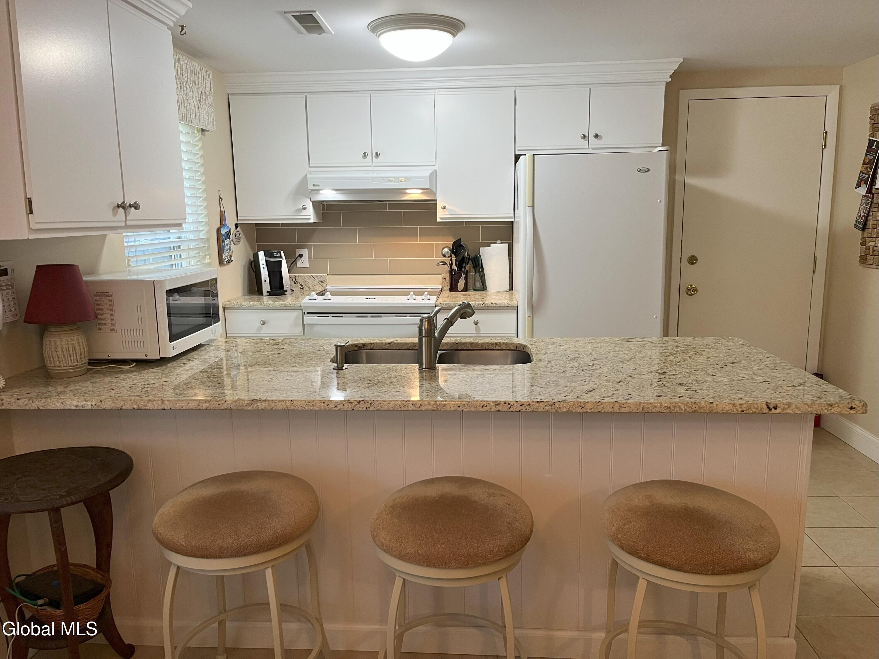 250 Thimbleberry Road Ballston Spa, NY 12020 - Photo 11 of 29 11) 64245-68ef9283f31e8