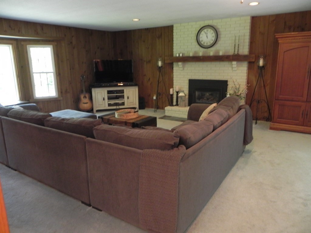 5 Burleigh Road Wilbraham, MA 01095 - Photo 5 of 15 Gallery Image 5
