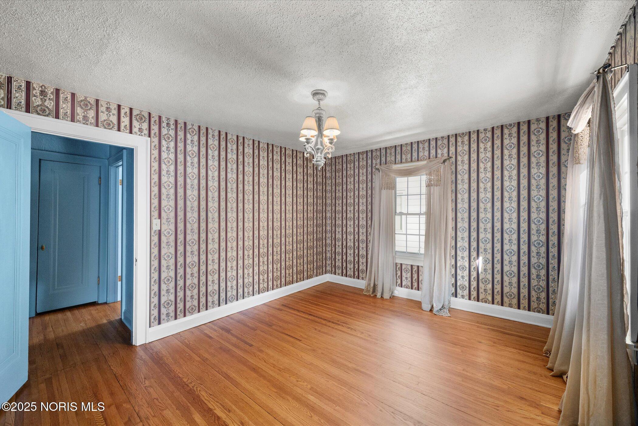 3215 Goddard Road Toledo, OH 43606 - Photo 22 of 32 24-DSC_1232