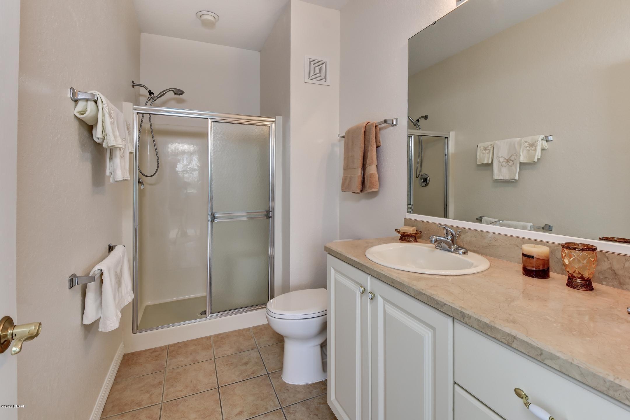 830 Airport Road, Unit 410 Port Orange, FL 32128 - Photo 9 of 26 12-Master Bath