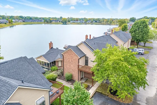 $2,500 | 7707 River Road, Unit 10, Indianapolis, IN 46240