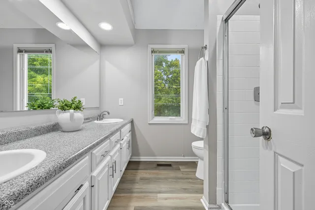 $2,500 | 7707 River Road, Unit 10, Indianapolis, IN 46240