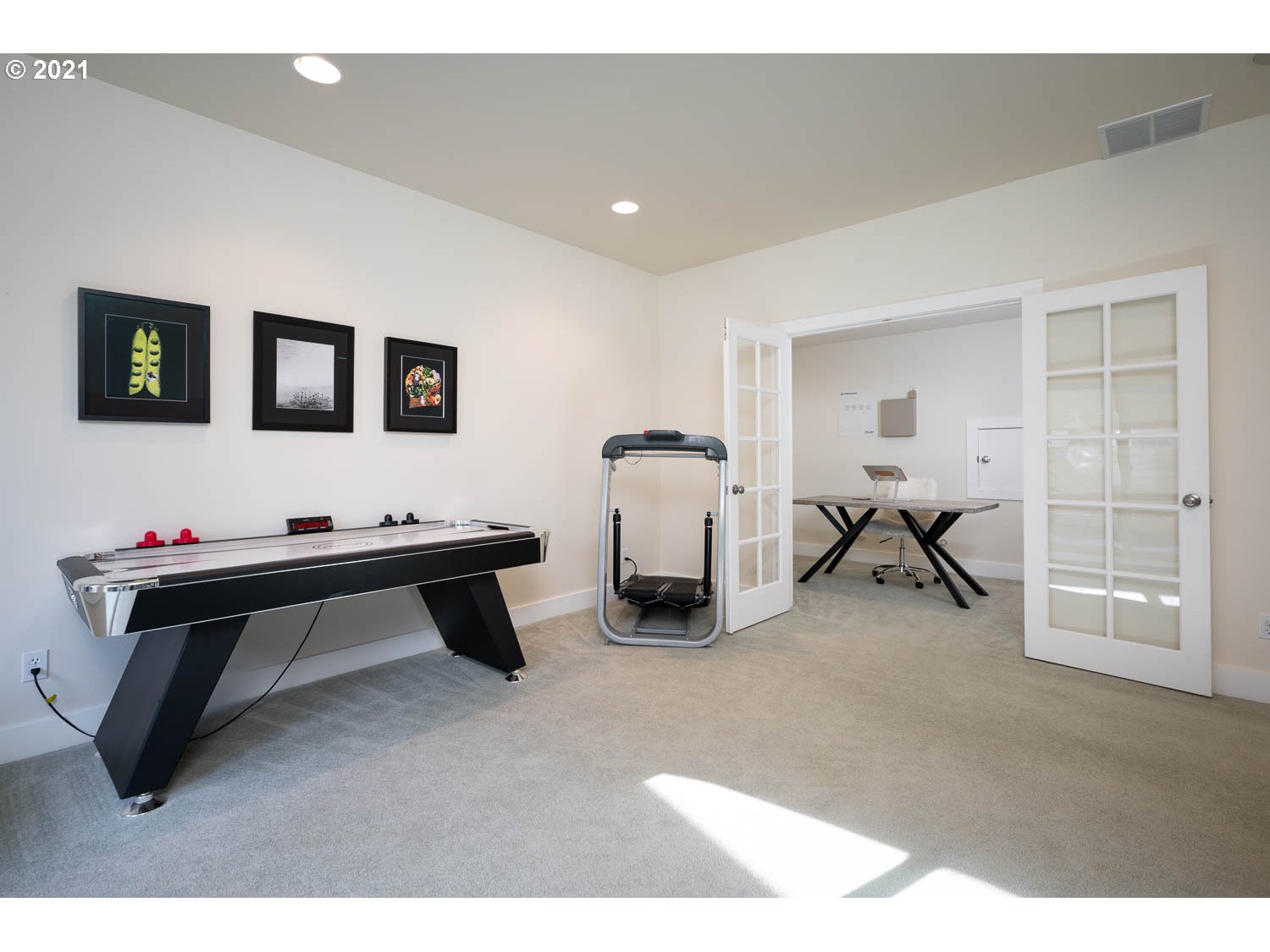 3173 Northwest Miller Road Portland, OR 97229 - Photo 15 of 26 Gallery Image 15