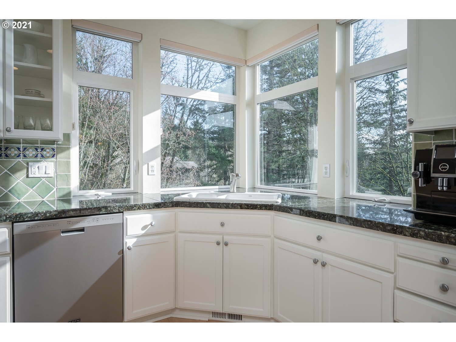 3173 Northwest Miller Road Portland, OR 97229 - Photo 7 of 26 Gallery Image 7
