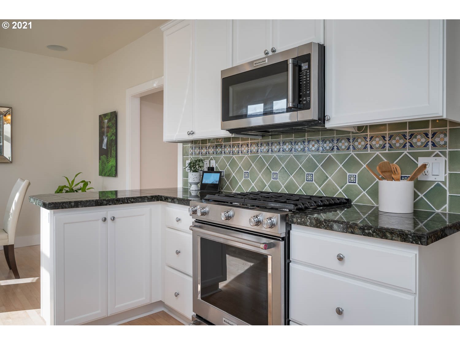 3173 Northwest Miller Road Portland, OR 97229 - Photo 9 of 26 Gallery Image 9