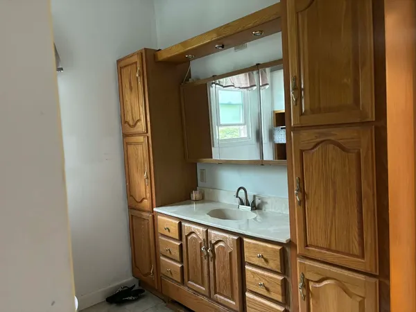 $169,000 | 507 South Washington Street, McLeansboro, IL 62859