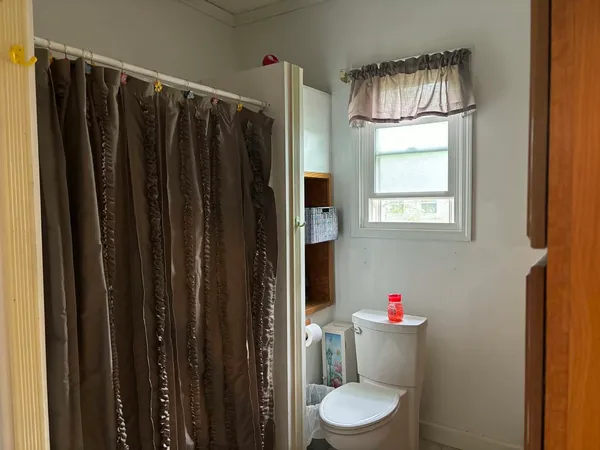 $169,000 | 507 South Washington Street, McLeansboro, IL 62859