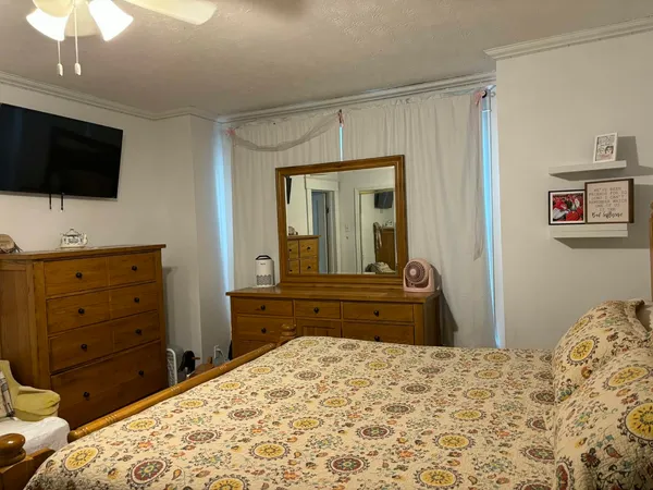 $169,000 | 507 South Washington Street, McLeansboro, IL 62859