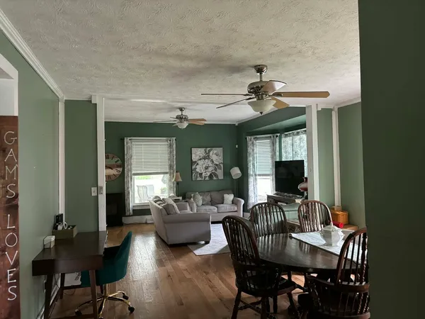 $169,000 | 507 South Washington Street, McLeansboro, IL 62859