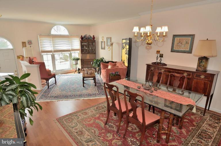 46935 Rabbitrun Terrace Sterling, VA 20164 - Photo 6 of 17 Dining Room