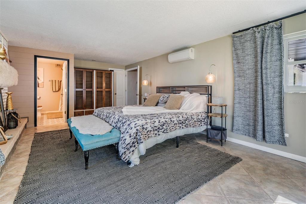 302 Whitcomb Boulevard Tarpon Springs, FL 34689 - Photo 15 of 49