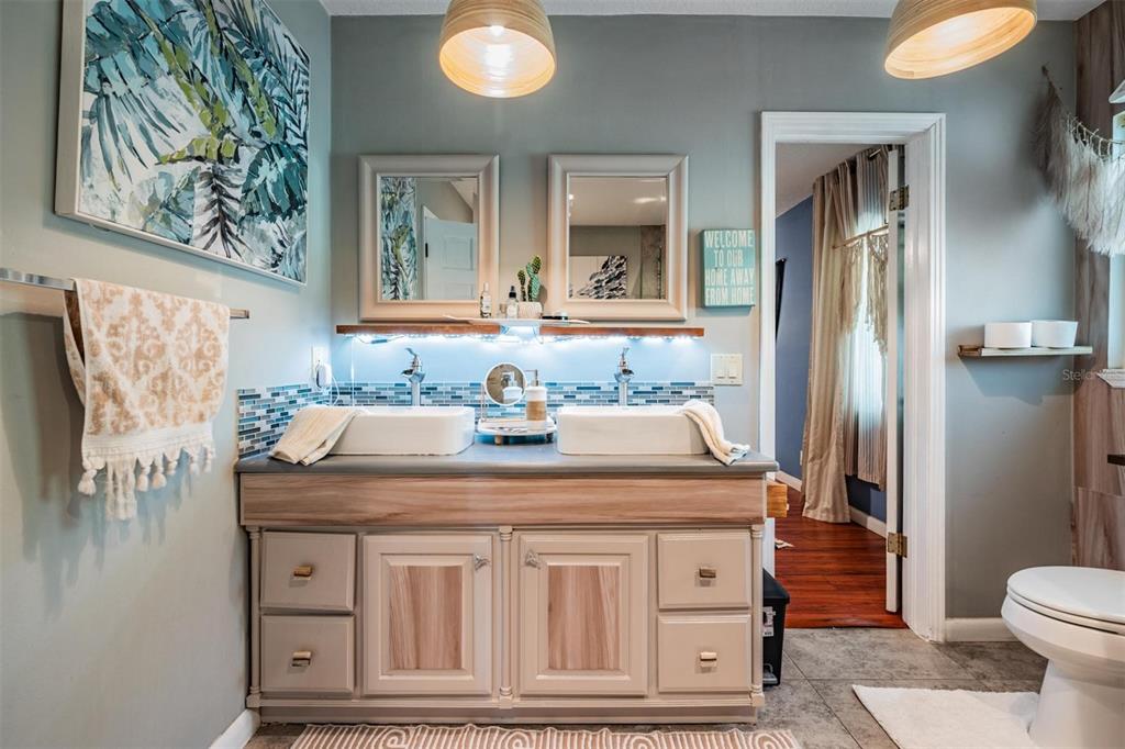 302 Whitcomb Boulevard Tarpon Springs, FL 34689 - Photo 25 of 49