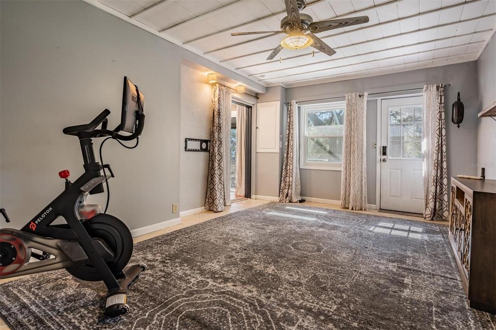 302 Whitcomb Boulevard Tarpon Springs, FL 34689 - Photo 30 of 49