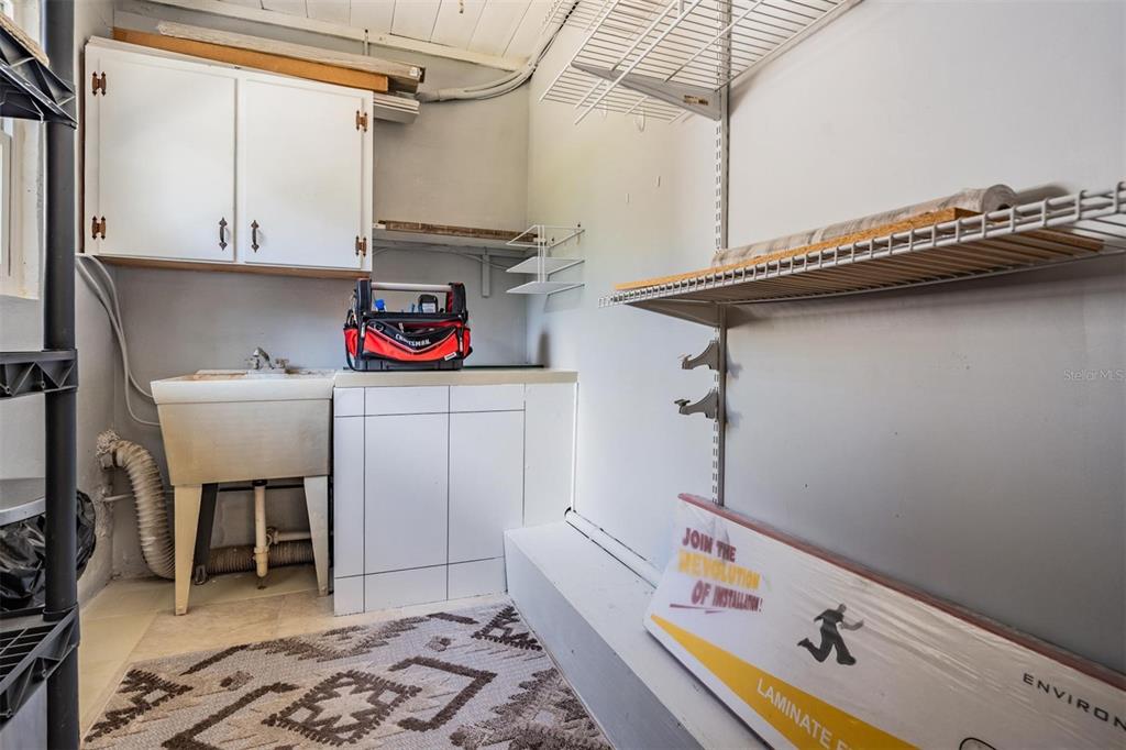 302 Whitcomb Boulevard Tarpon Springs, FL 34689 - Photo 32 of 49