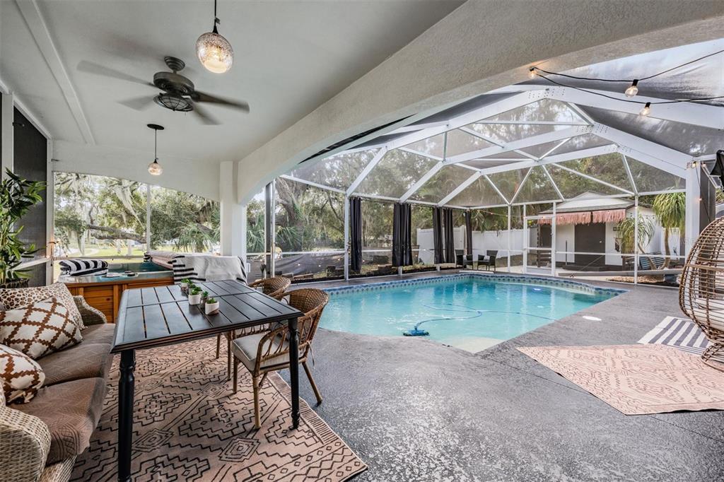 302 Whitcomb Boulevard Tarpon Springs, FL 34689 - Photo 36 of 49