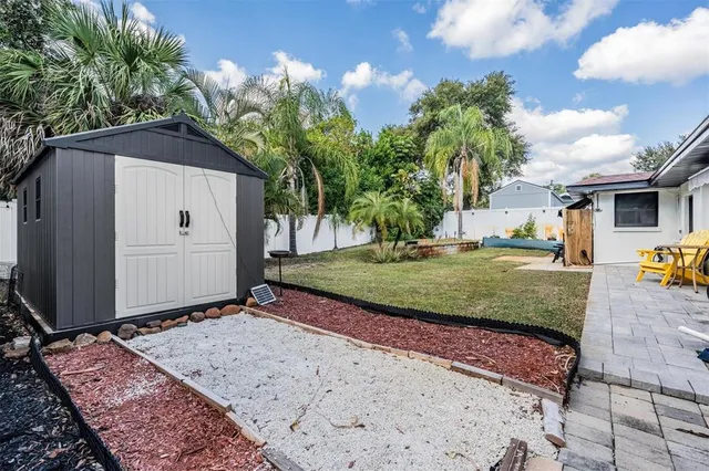 $950,000 | 302 Whitcomb Boulevard, Tarpon Springs, FL 34689
