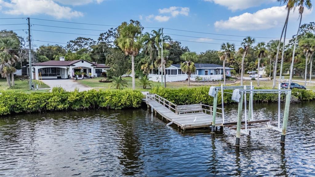 302 Whitcomb Boulevard Tarpon Springs, FL 34689 - Photo 41 of 49