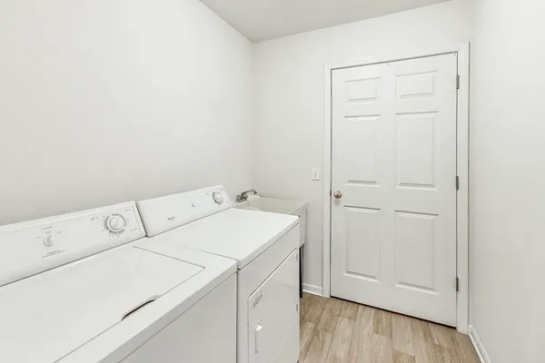 $288,000 | 1117 McKay Circle, Grayslake, IL 60030