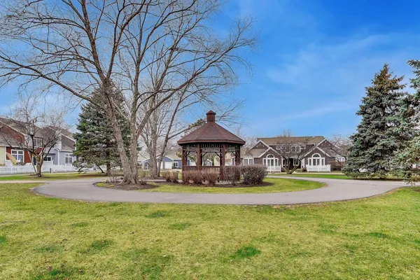 $288,000 | 1117 McKay Circle, Grayslake, IL 60030