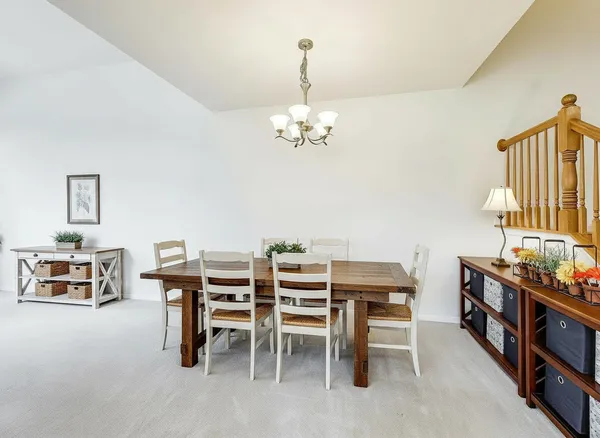 $288,000 | 1117 McKay Circle, Grayslake, IL 60030