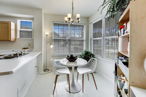 $288,000 | 1117 McKay Circle, Grayslake, IL 60030