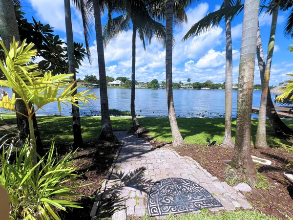 $3,500 | 7315 Pine Tree Lane, Lake Clarke Shores, FL 33406