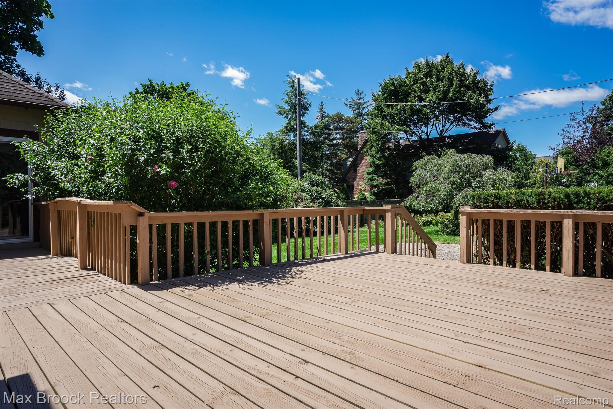 46 Ridge Road Pleasant Ridge, MI 48069 - Photo 44 of 53 Deck