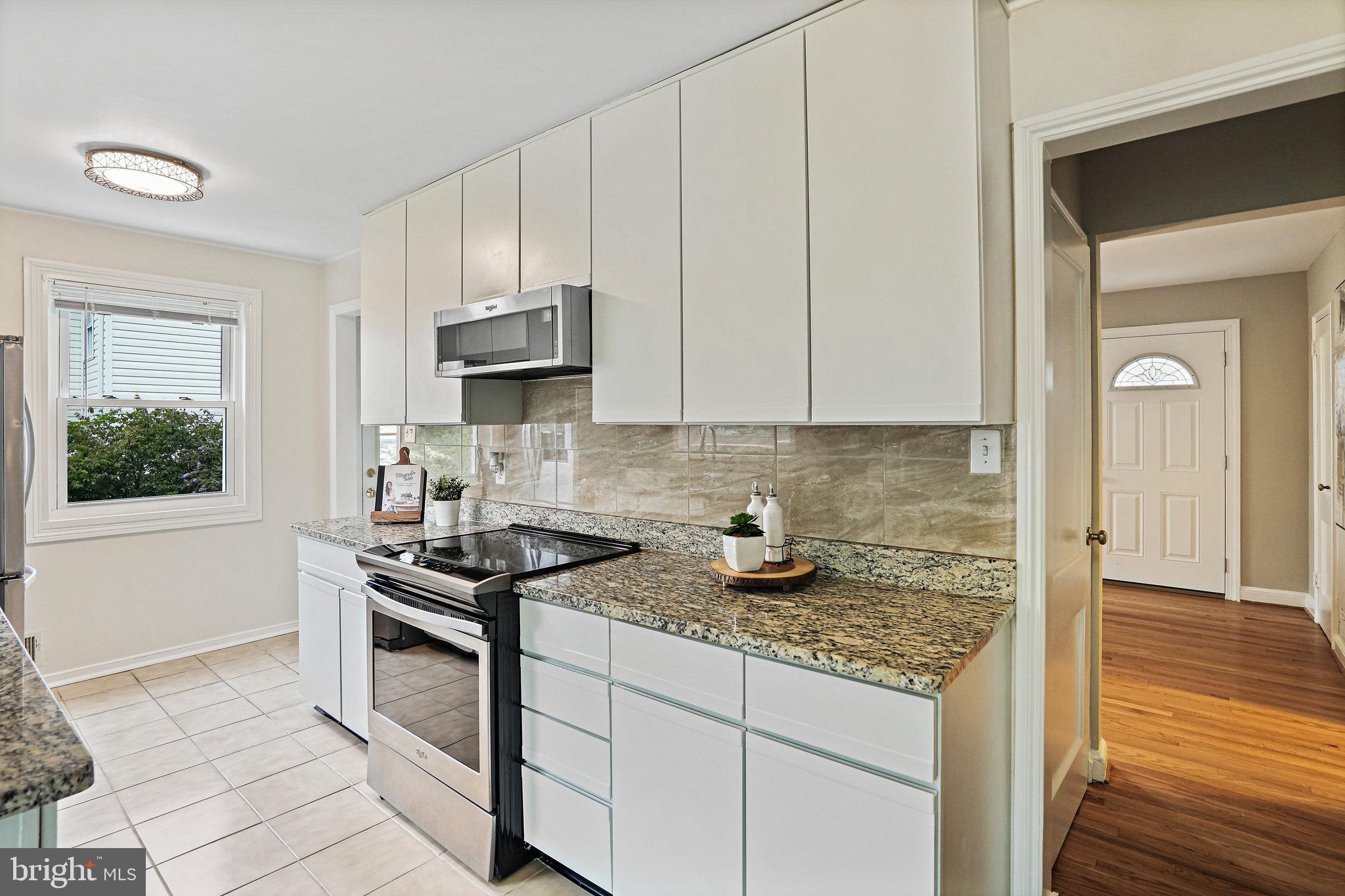 2808 Hardy Avenue Silver Spring, MD 20902 - Photo 7 of 39 Updated Kitchen