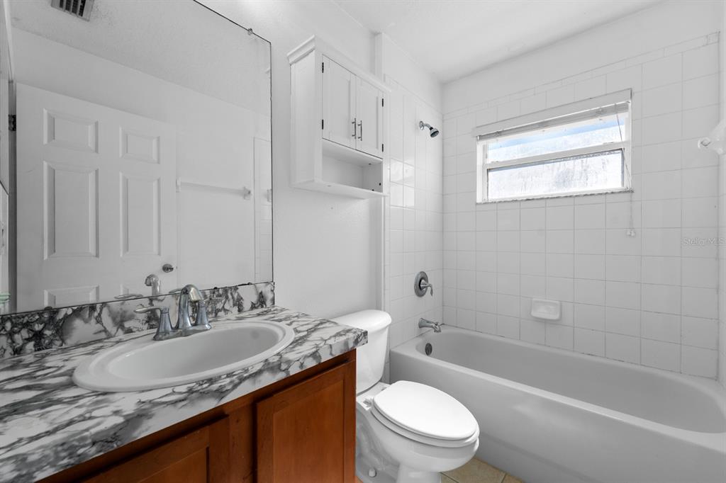 3609 Trapnell Grove Loop Plant City, FL 33567 - Photo 5 of 15