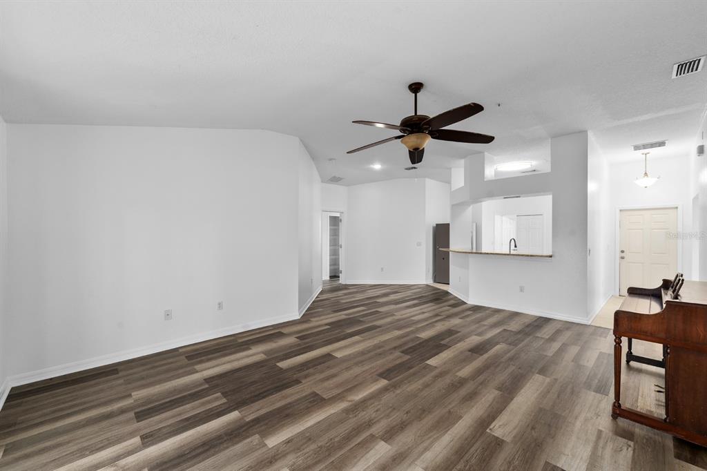 3609 Trapnell Grove Loop Plant City, FL 33567 - Photo 10 of 15