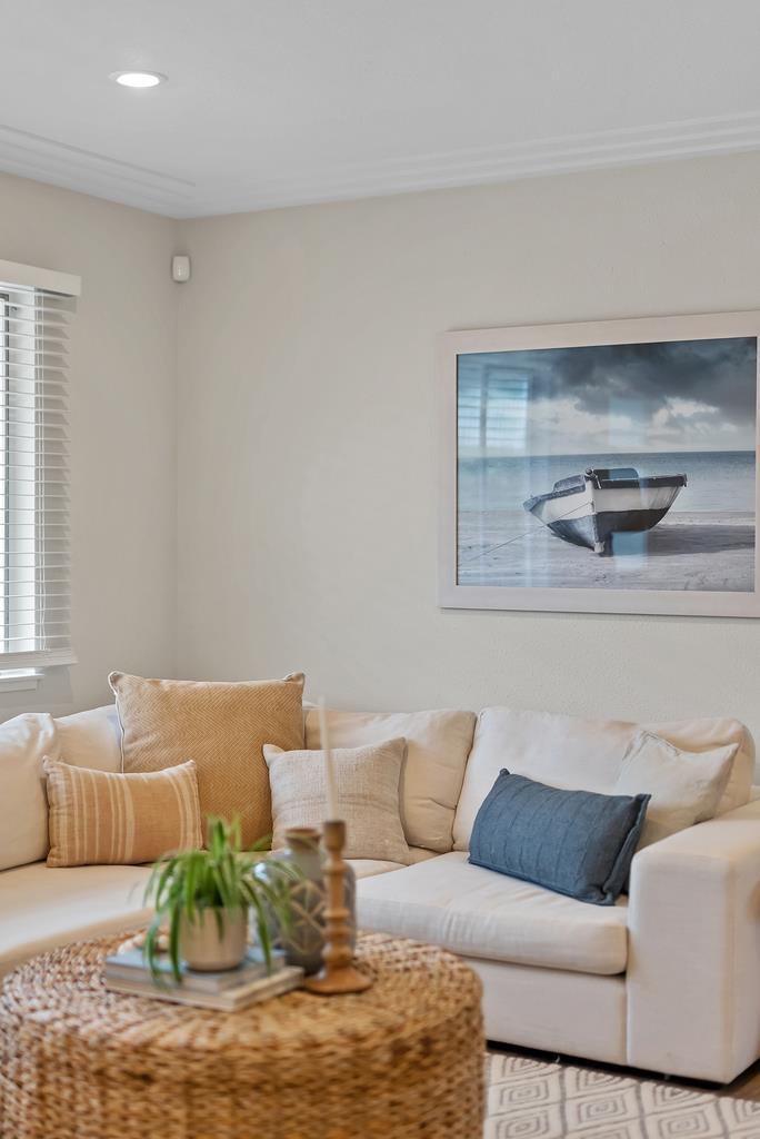 130 Hainline Road Aptos, CA 95003 - Photo 12 of 28 a living room with furniture