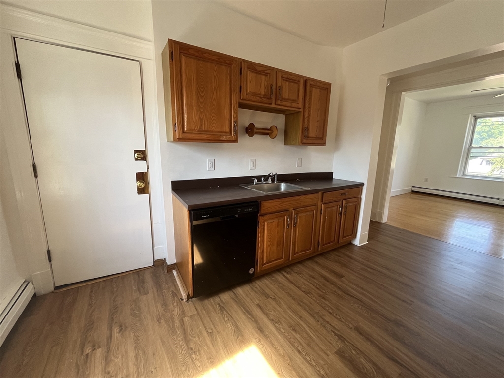 29 Irving Street, Unit 8 Worcester, MA 01609 - Photo 17 of 26