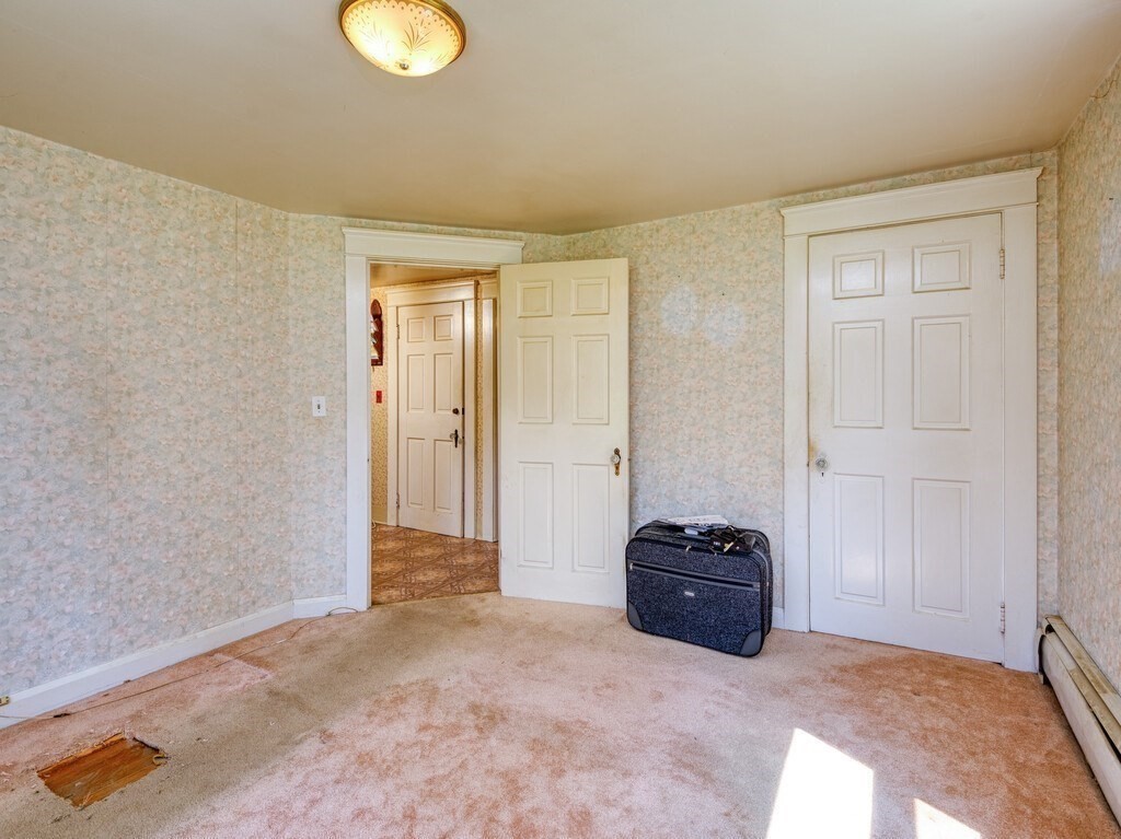 37 Clara Barton Road Oxford, MA 01537 - Photo 11 of 35 Gallery Image 11