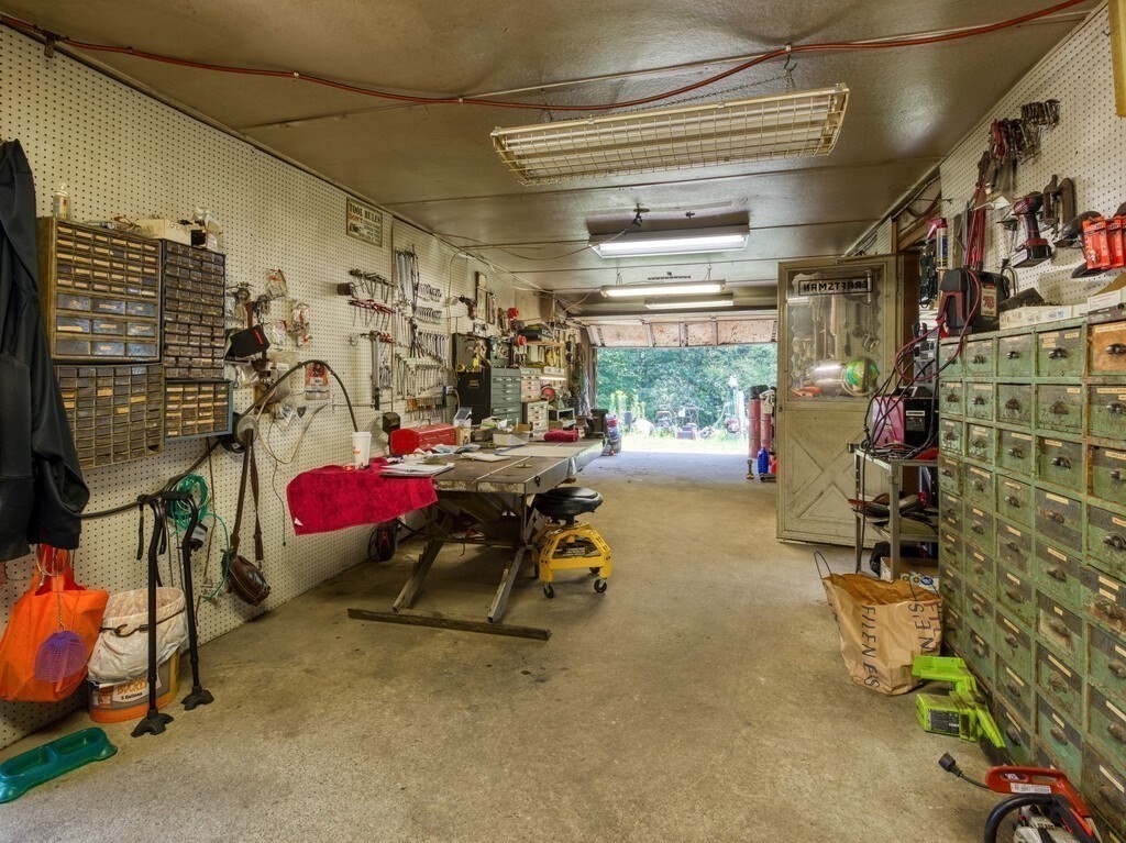 37 Clara Barton Road Oxford, MA 01537 - Photo 28 of 35 Gallery Image 28