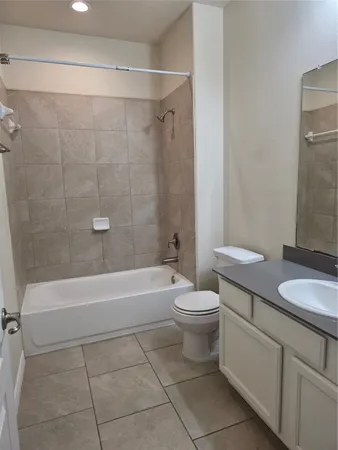 $2,100 | 24722 Lake Basin Court, Katy, TX 77493