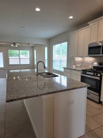 $2,100 | 24722 Lake Basin Court, Katy, TX 77493