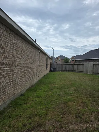 $2,100 | 24722 Lake Basin Court, Katy, TX 77493