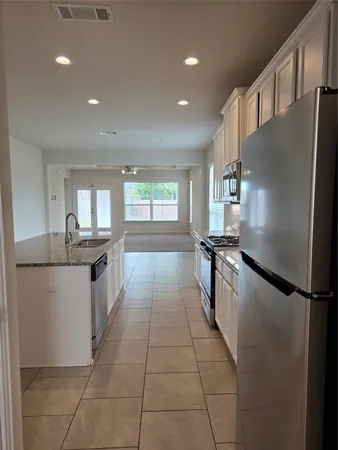 $2,100 | 24722 Lake Basin Court, Katy, TX 77493