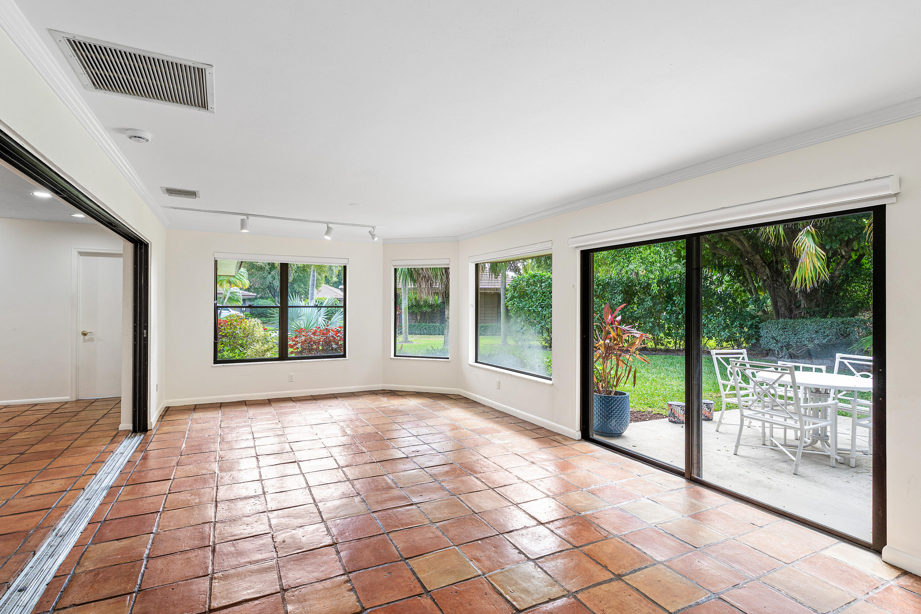 609 Cypress Key Drive Atlantis, FL 33462 - Photo 13 of 43 022-609CypressKeyDrive-Atlantis-FL-33462