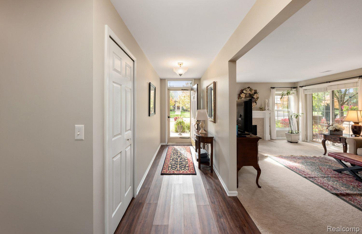 3558 Tremonte Circle Rochester, MI 48306 - Photo 4 of 36 Gallery Image 4