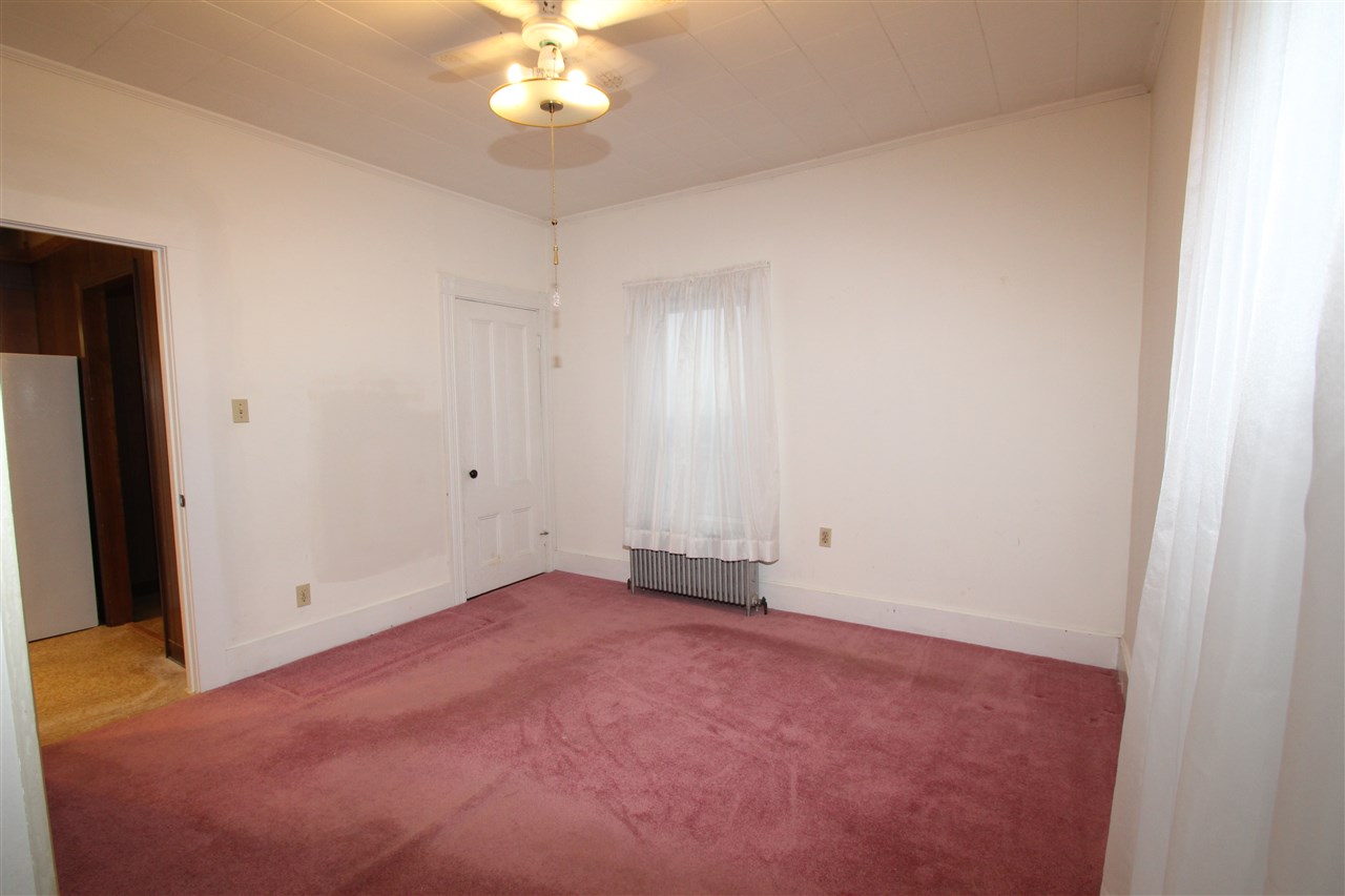 17 High Street Derry, NH 03038 - Photo 7 of 25 Gallery Image 7