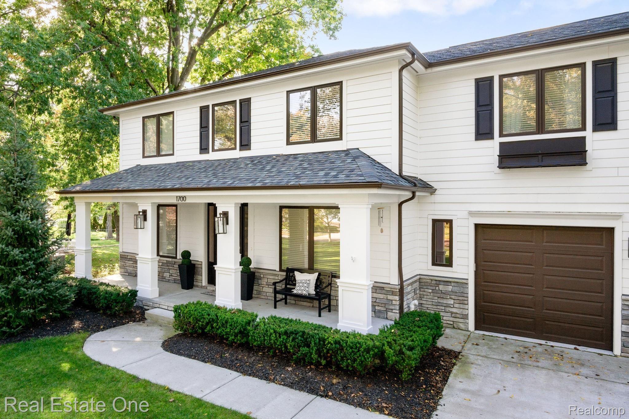 1700 Pembroke Road Birmingham, MI 48009 - Photo 2 of 61 6-web-or-mls-1700-Pembroke-Rd-6.jpg