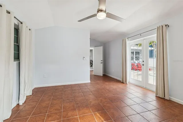 $1,100,000 | 120 19th Avenue North, St. Petersburg, FL 33704